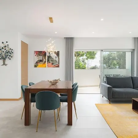 Luxury New 2 Bedroom Built 2022 Daire *