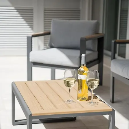 Luxury New 2 Bedroom Built 2022 Daire Lagos