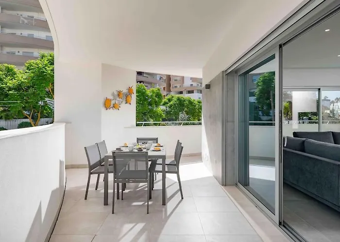 아파트 Luxury New 2 Bedroom Built 2022 라고스