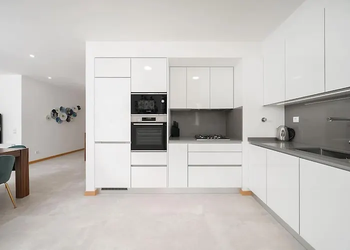 Luxury New 2 Bedroom Built 2022 * 라고스