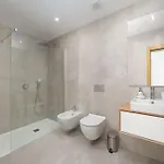 Luxury New 2 Bedroom Built 2022 לאגוּ‏ש
