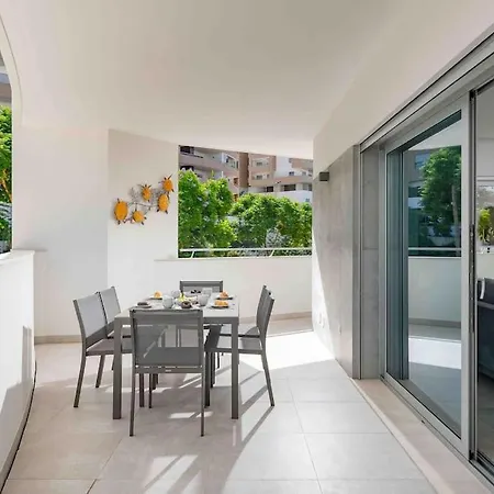 דירה Luxury New 2 Bedroom Built 2022 לאגוּ‏ש